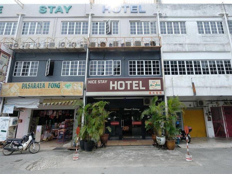 Oyo 1190 Nice Stay Hotel Raub Exterior photo